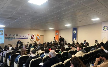 Doğu Türkistan Semineri: Küresel Duyarlılık ve Dayanışma Çağrısı