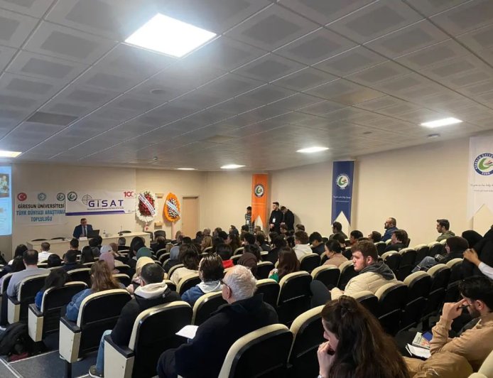 Doğu Türkistan Semineri: Küresel Duyarlılık ve Dayanışma Çağrısı