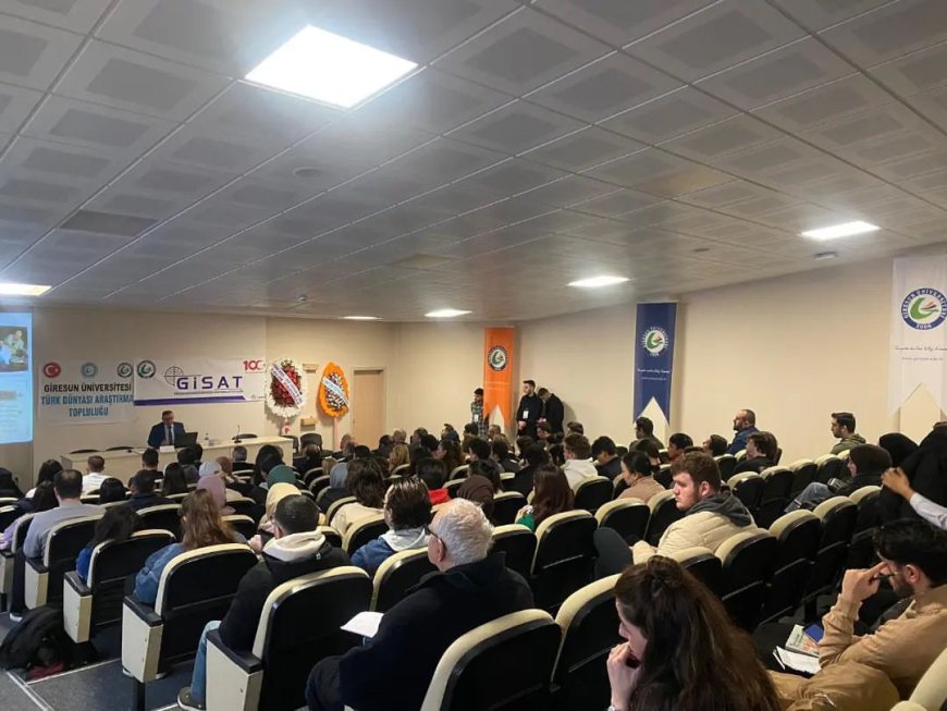 Seminer akademisyen ve öğrenciler tarafından ilgiyle karşılandı